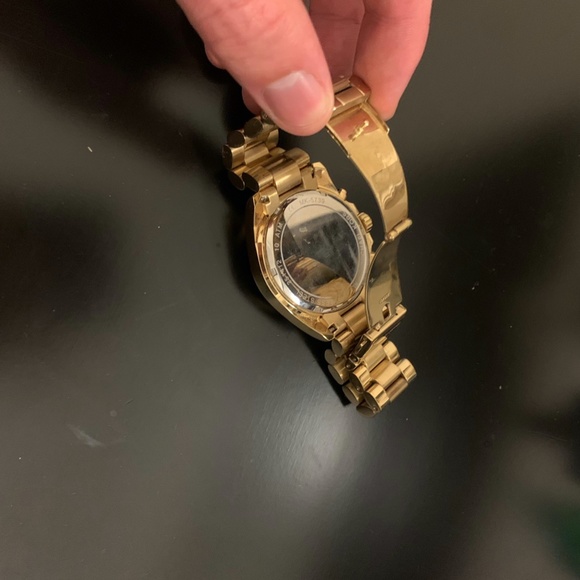 Michael Kors Bradshaw Gold-Tone Watch - Picture 3 of 5